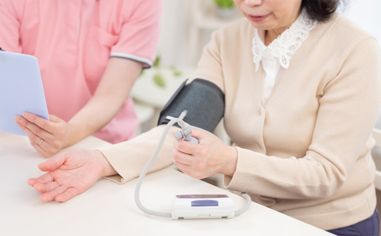 血圧の下が高いのはなぜ？そもそも上の血圧や下の血圧とは？