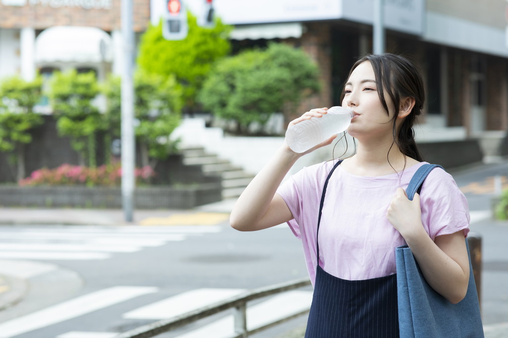 熱中症対策の水分補給で大切なポイントをご紹介