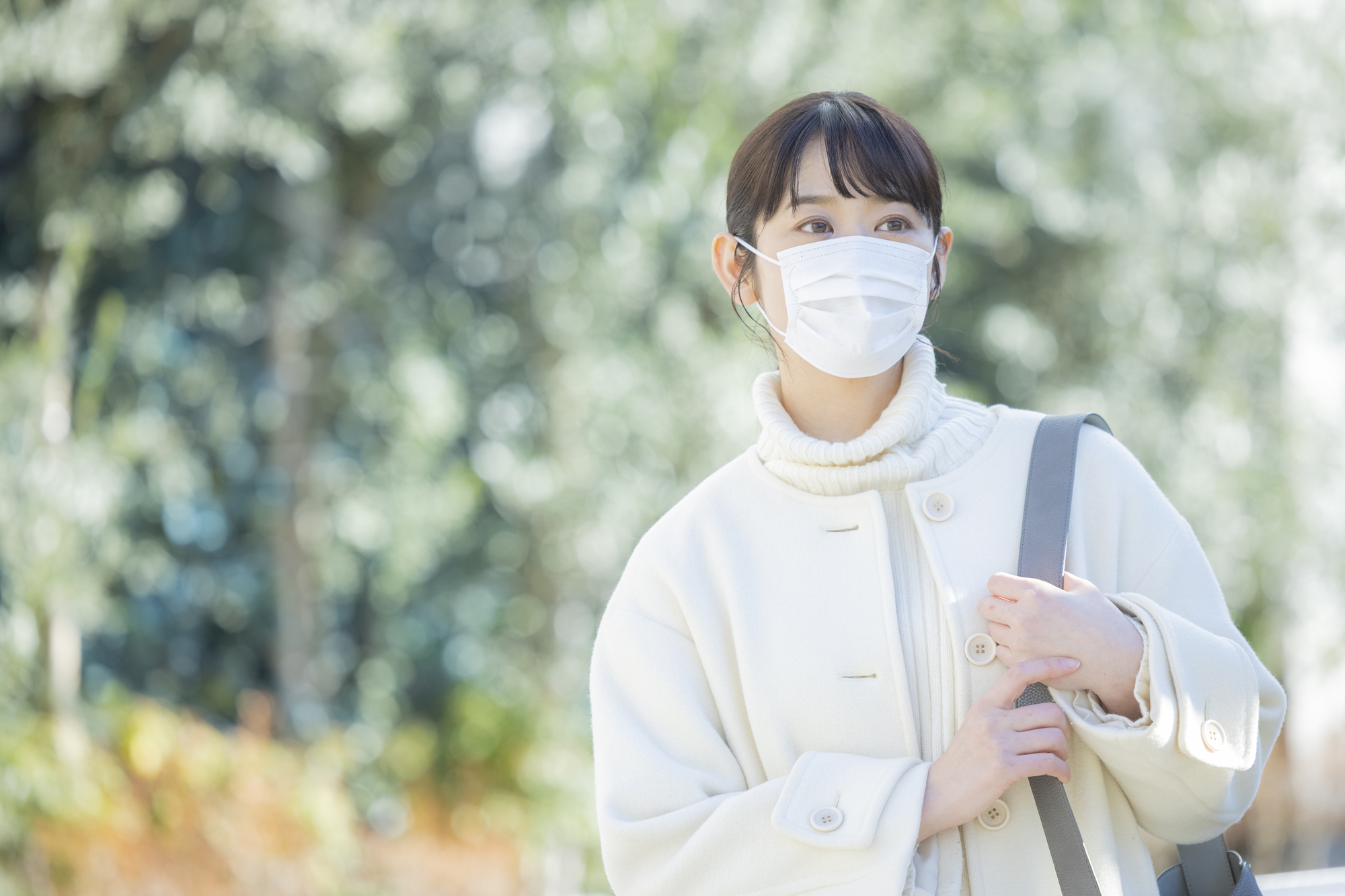 冬の乾燥した環境によって感染症の感染リスクが増すのはなぜ?