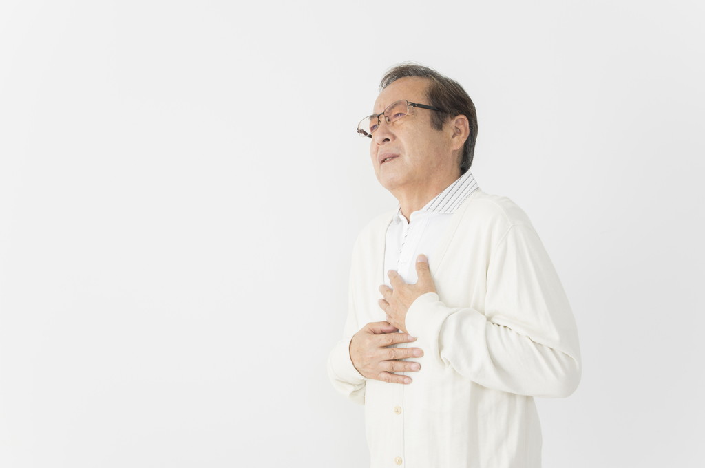 喘息発作が夜から早朝にかけて起こりやすくなるのはなぜ?
