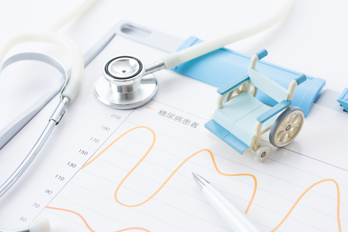 糖尿病と白内障の関係|糖尿病性白内障について