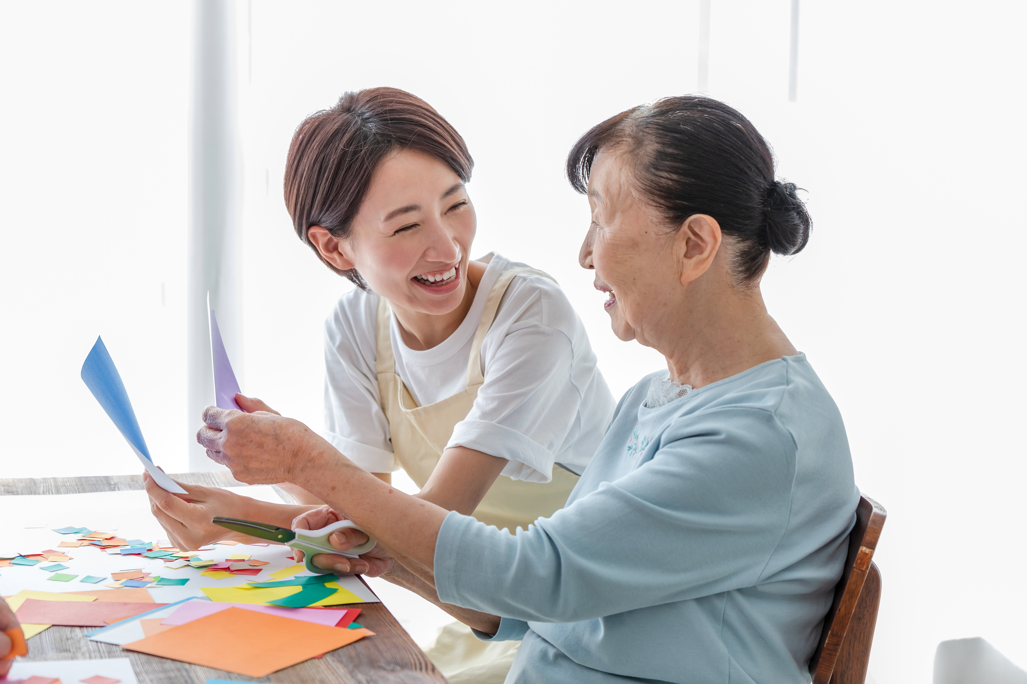 認知症ケアとは？ケアで大切なことや認知症の対応方法について